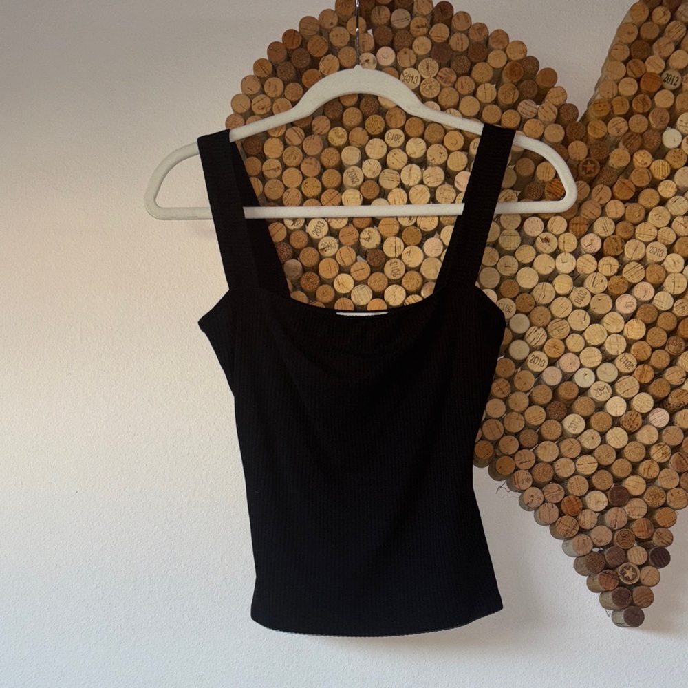 Reformation Canyon tencel square tank top in Black, size Small